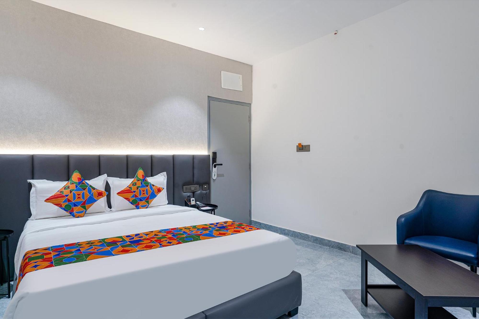 Fabhotel Prime Cloud 5 Studios Hyderabad Luaran gambar