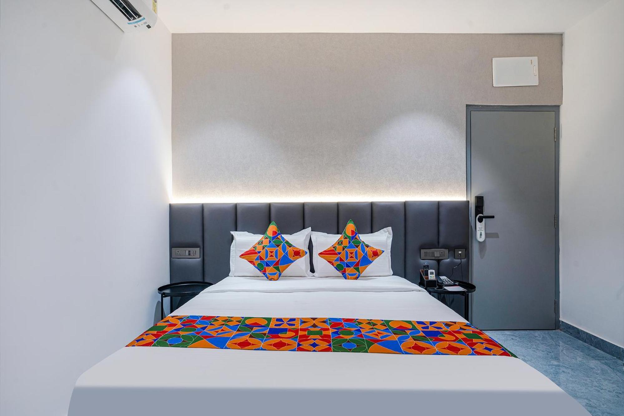 Fabhotel Prime Cloud 5 Studios Hyderabad Luaran gambar