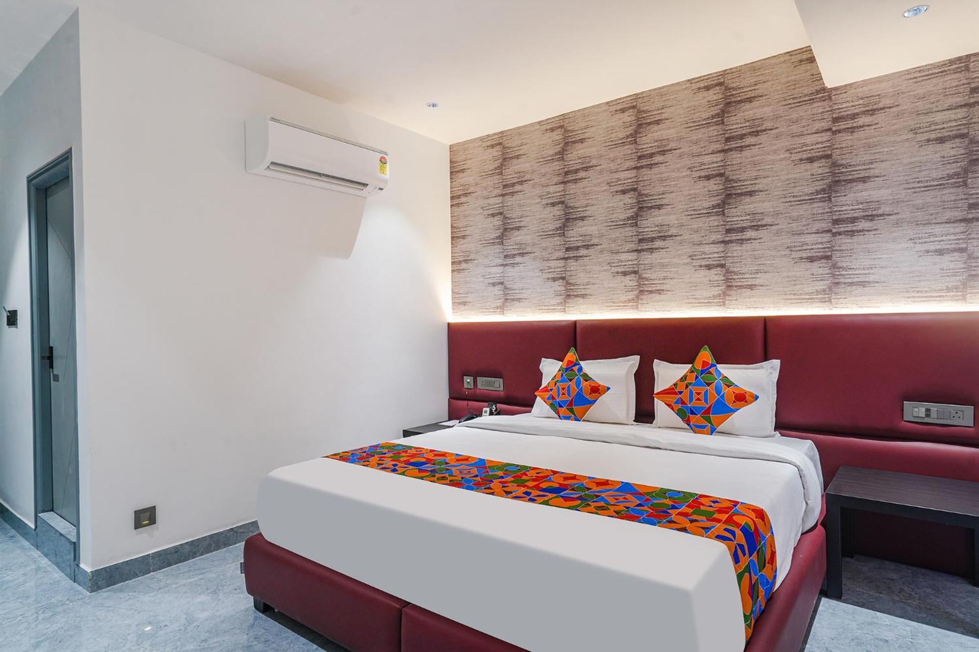 Fabhotel Prime Cloud 5 Studios Hyderabad Luaran gambar